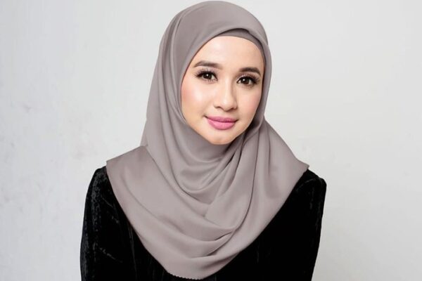 Laudya Cynthia Bella: Perjalanan Karier dan Kehidupan Pribadi