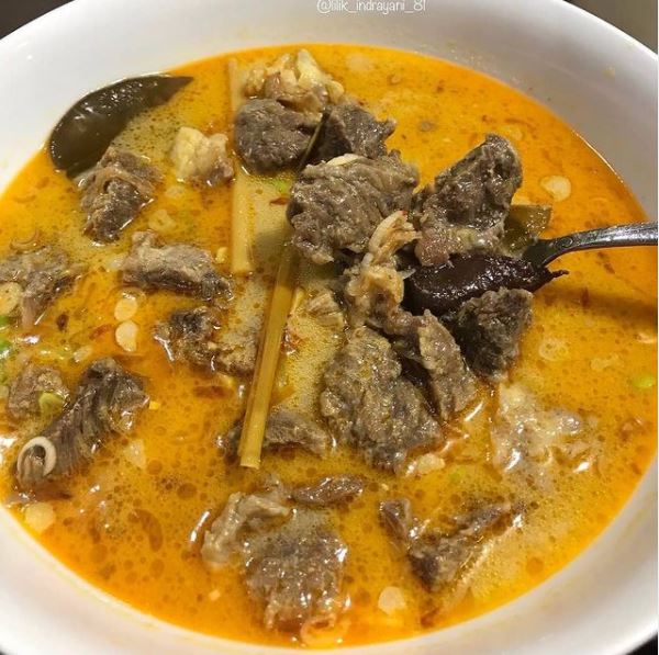 Gulai Sapi Bakar: Nikmatnya Rasa Daging Berbumbu Gurih