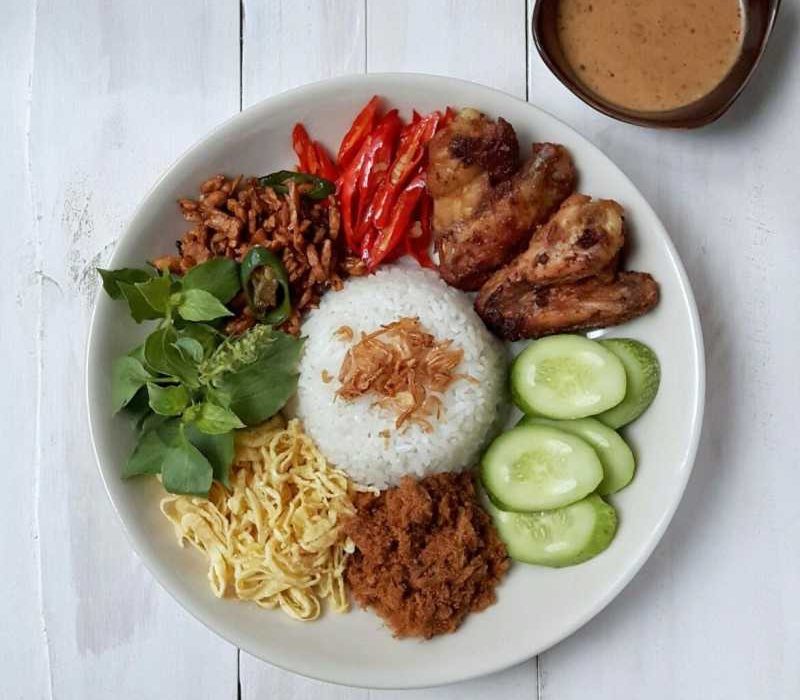 Keunikan Rasa Nasi Uduk Sosis yang Menggoda Selera