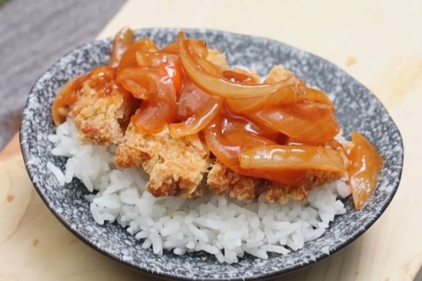 Lezatnya Tempe Katsu Saos Asam Pedas: Hidangan Favorit Indonesia