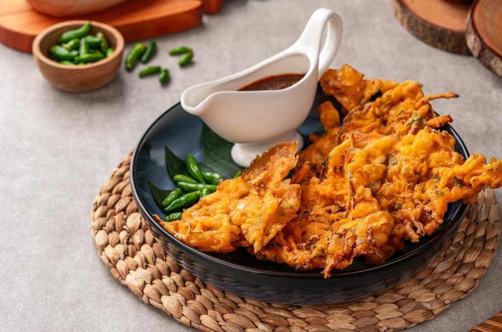 Mengenal Bakwan Kangkung: Camilan Renyah dan Lezat Indonesia