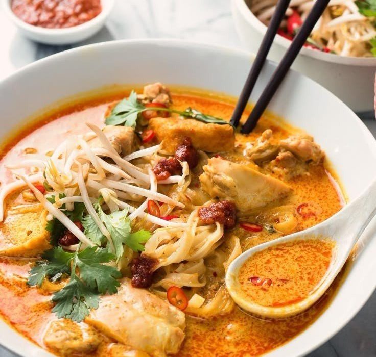 Mengenal Laksa Sosis: Rasa Lezat dan Sensasi Khas Indonesia