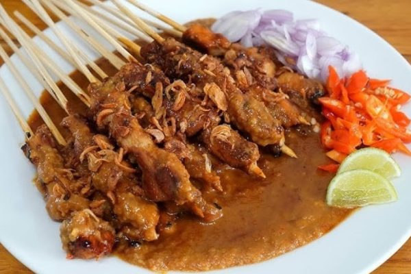 Mengenal Lezatnya Makanan Sate Pete, Camilan Khas Indonesia