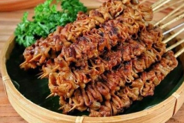 Mengenal Lezatnya Makanan Sate Usus, Cita Rasa Tradisional Indonesia