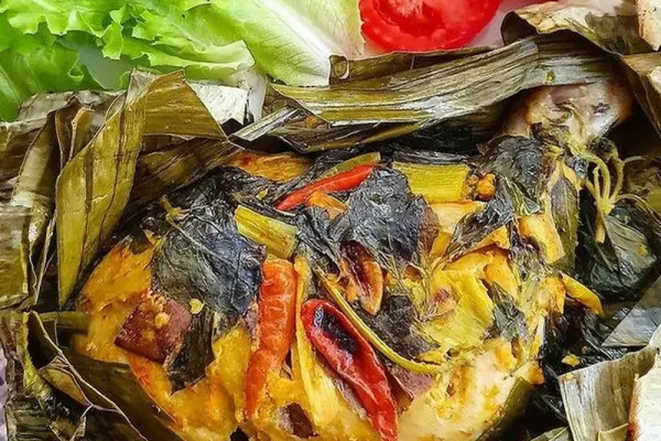 Mengenal Lezatnya Pepes Ayam, Hidangan Tradisional Indonesia