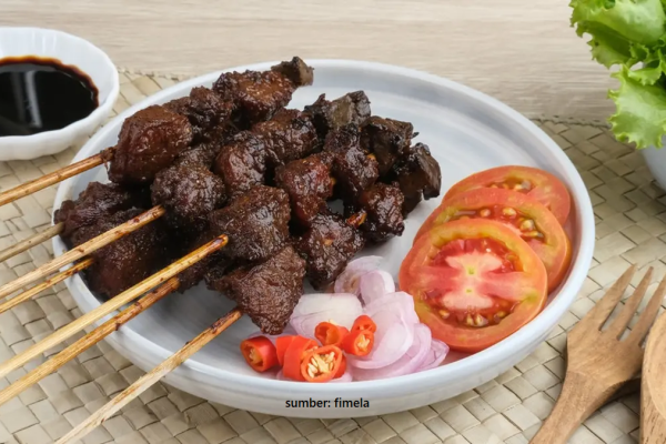 Mengenal Lezatnya Sate Kambing Muda yang Menggoda Selera