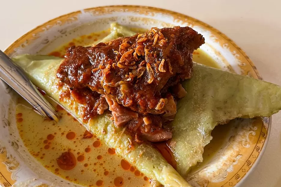 Mengenal Lontong Orari: Hidangan Tradisional yang Lezat dan Menggugah Selera