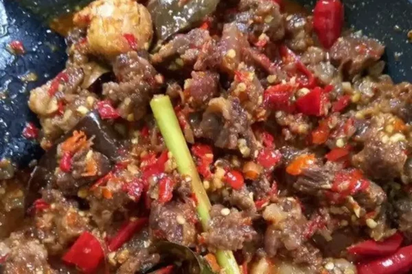 Mengenal Rasa Pedas dan Lezat Makanan Rica-Rica Daging Sapi