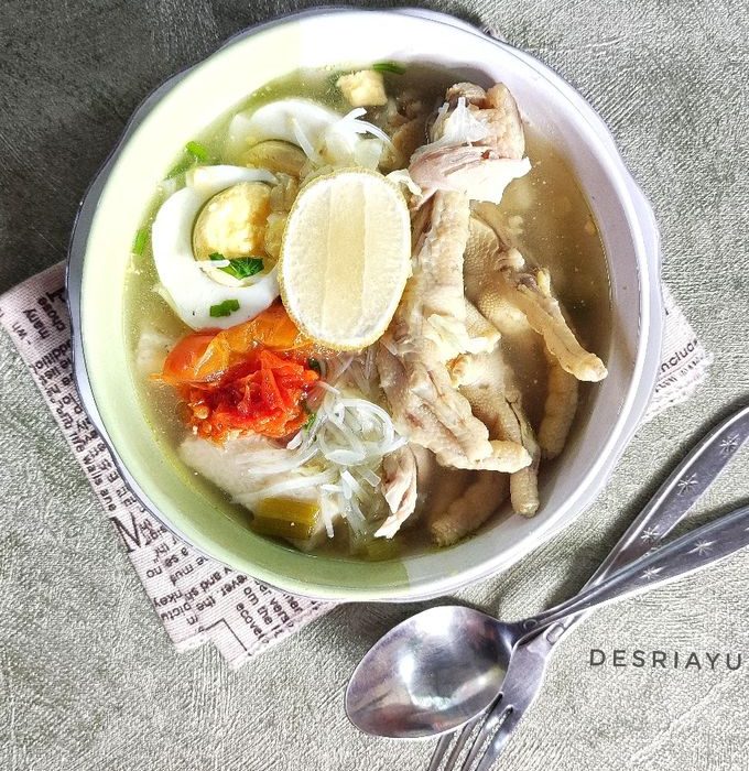 Mengenal Soto Ayam Kampung Kuah Bening yang Segar dan Lezat