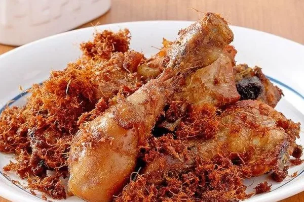 Nikmatnya Sambal Ayam Goreng: Cita Rasa Pedas Menggoda