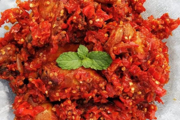 Makanan Ikan Balado: Sajian Pedas dan Lezat dari Indonesia