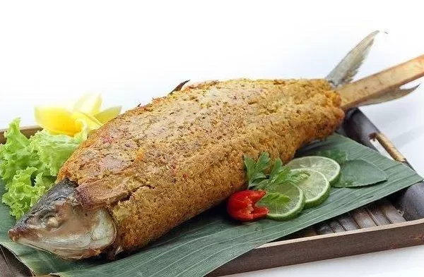 Mengenal Lezatnya Sate Bandeng, Kelezatan Kuliner Nusantara
