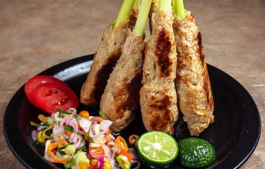 Mengenal Lezatnya Sate Lilit Ikan, Kuliner Khas Bali yang Menggoda