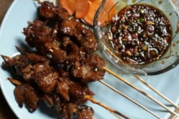 Mengenal Lezatnya Sate Sapi Bumbu Kecap yang Menggoda