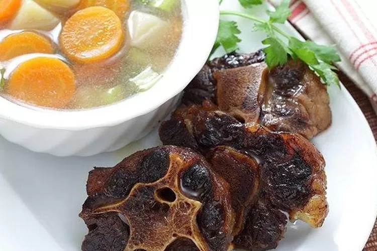 Mengenal Lezatnya Sop Buntut Goreng, Kuliner Khas Indonesia