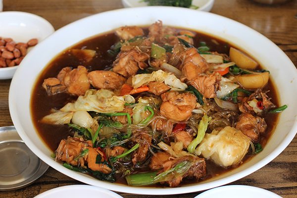 Mengenal Makanan Andong Jjimdak: Hidangan Khas Korea yang Lezat