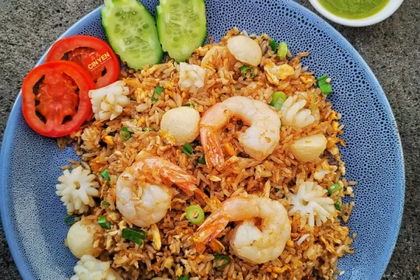 Nasi Goreng Seafood: Lezatnya Hidangan Khas Laut Indonesia
