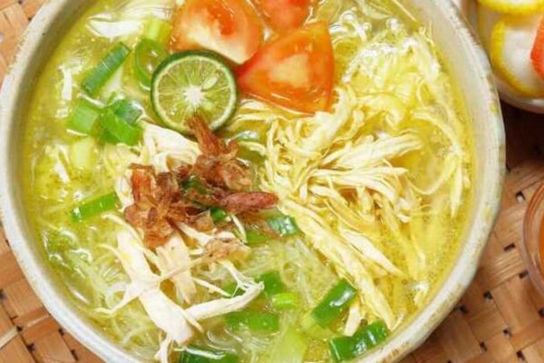 Keunikan Rasa dan Asal-Usul Makanan Soto Ayam Indonesia