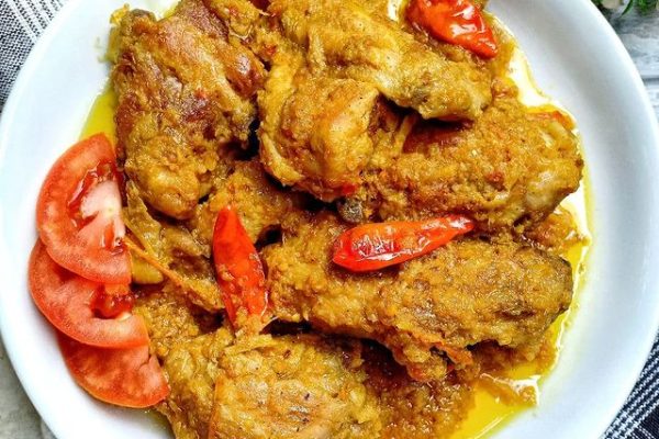 Mengenal Rasa Lezat Makanan Ayam Bumbu Pesmol yang Menggugah Selera